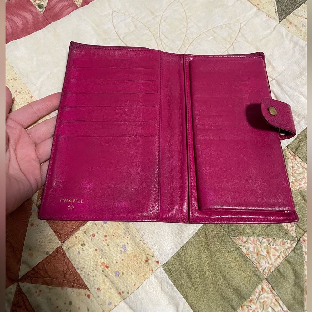 CHANEL Caviar Magenta Pink Kisslock Wallet - Picture 7 of 14